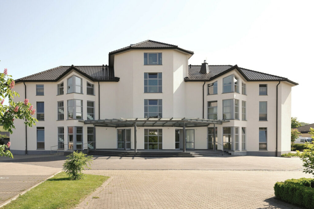 Bau/Einweihung des Bethauses der Baptisten Gemeinde